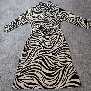 Enfocus Studio Black and Cream Patterned Long Sleeve Dress